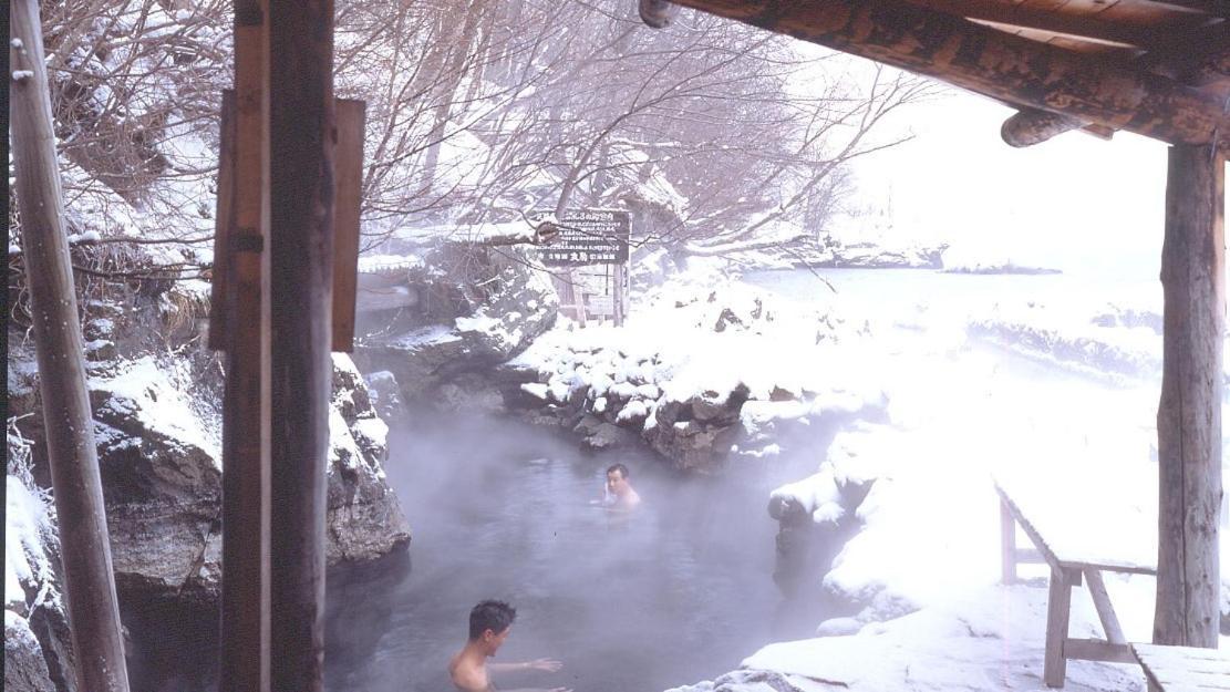 צ'יטוסה Marukoma Onsen Ryokan מראה חיצוני תמונה