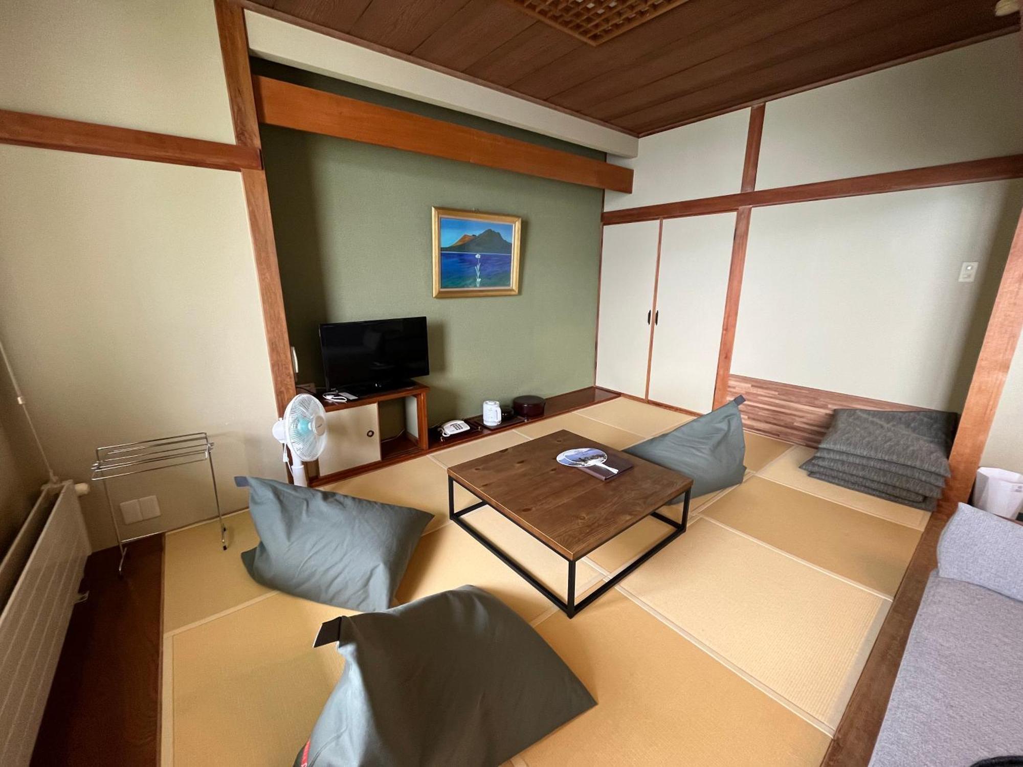 צ'יטוסה Marukoma Onsen Ryokan מראה חיצוני תמונה