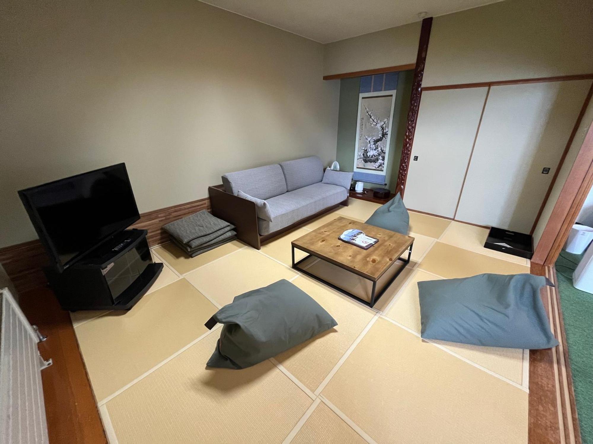 צ'יטוסה Marukoma Onsen Ryokan מראה חיצוני תמונה